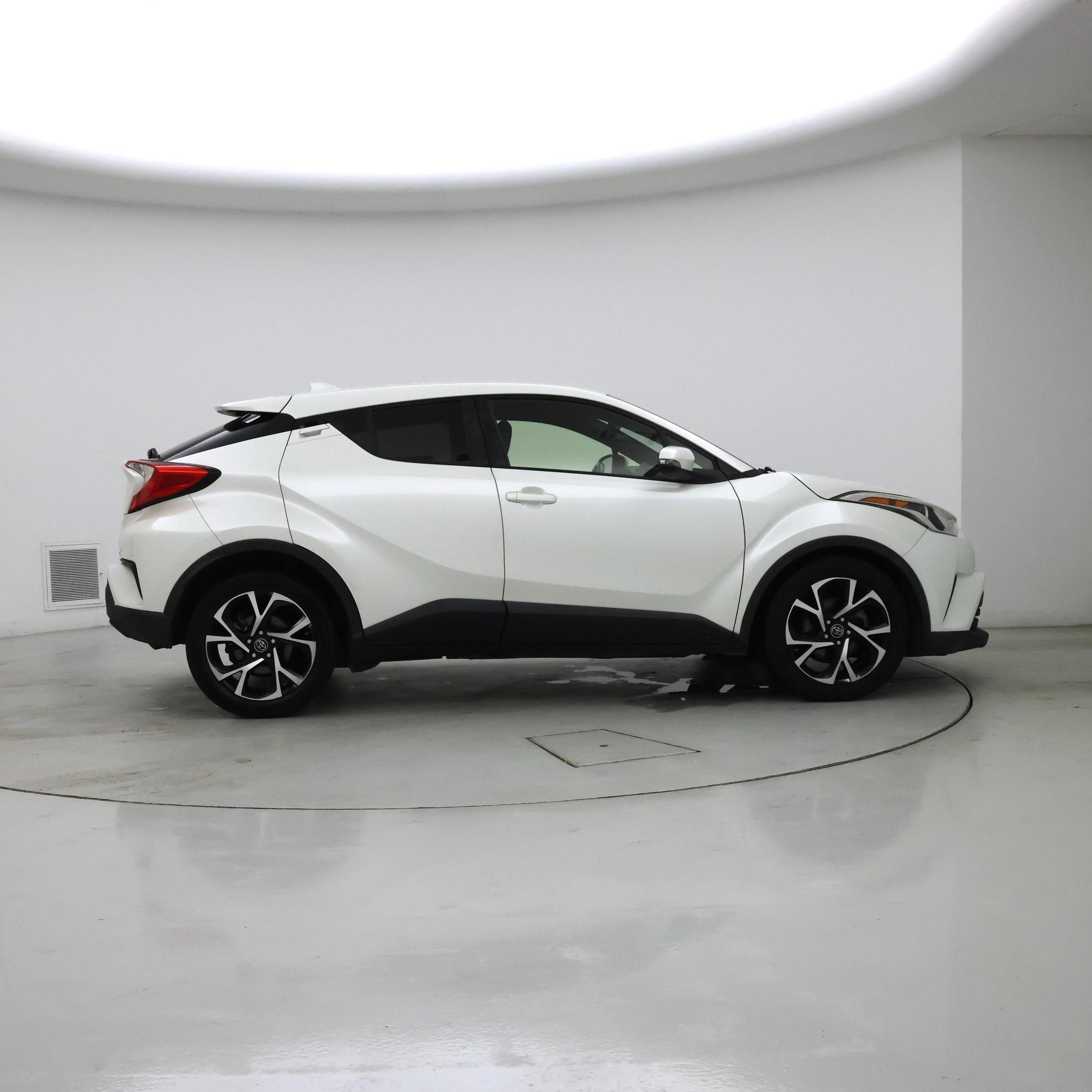 Thumbnail: 2018 Toyota C-HR - 7