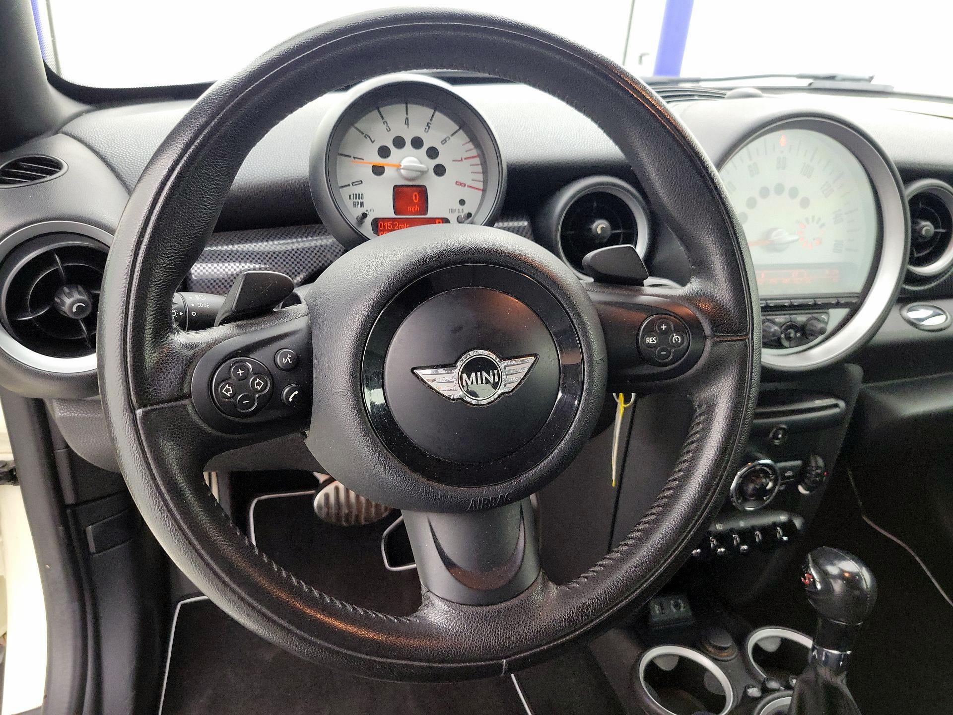 Thumbnail: 2014 MINI Cooper Coupe - 10