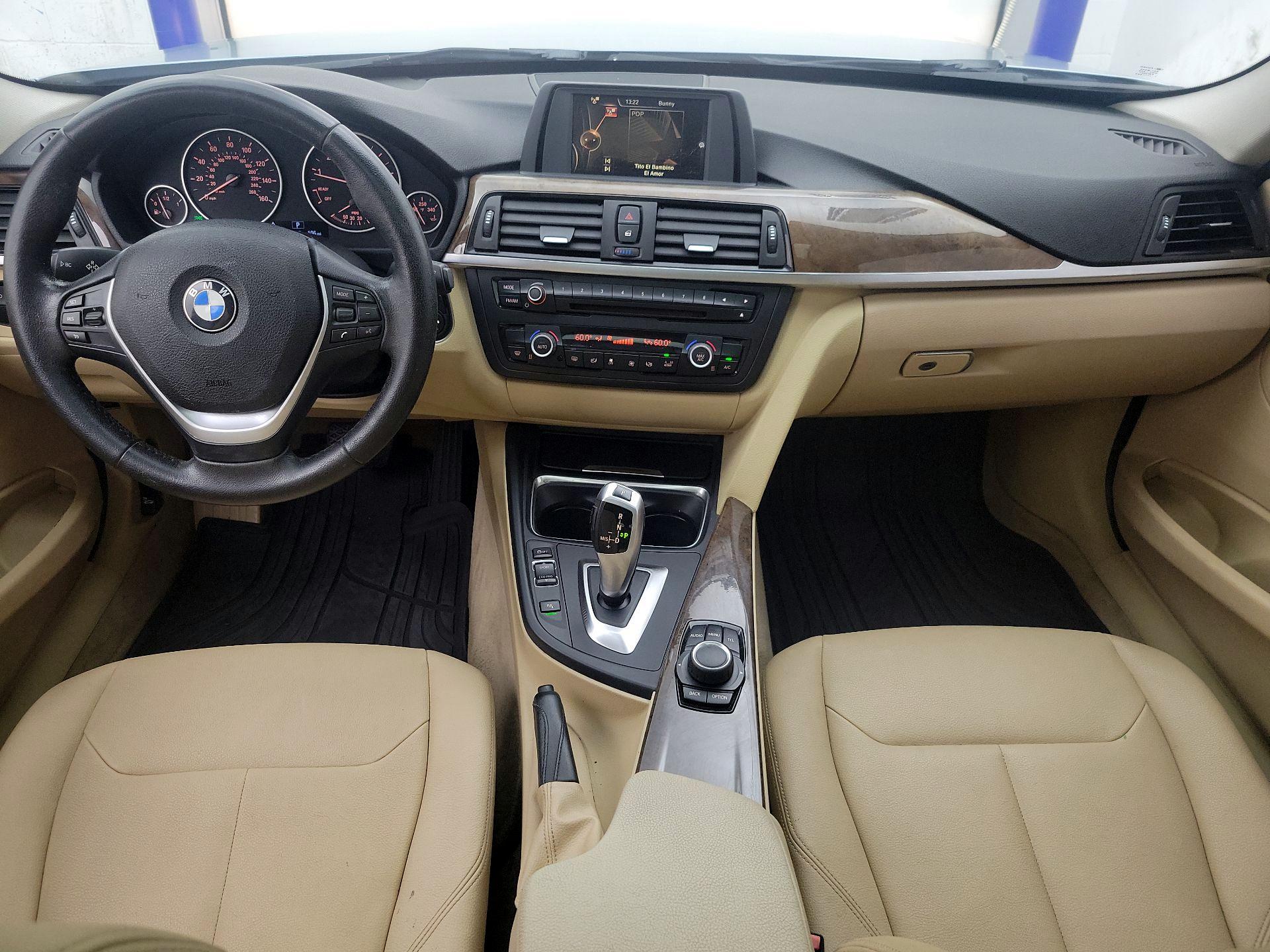 Thumbnail: 2015 BMW 3 Series - 9