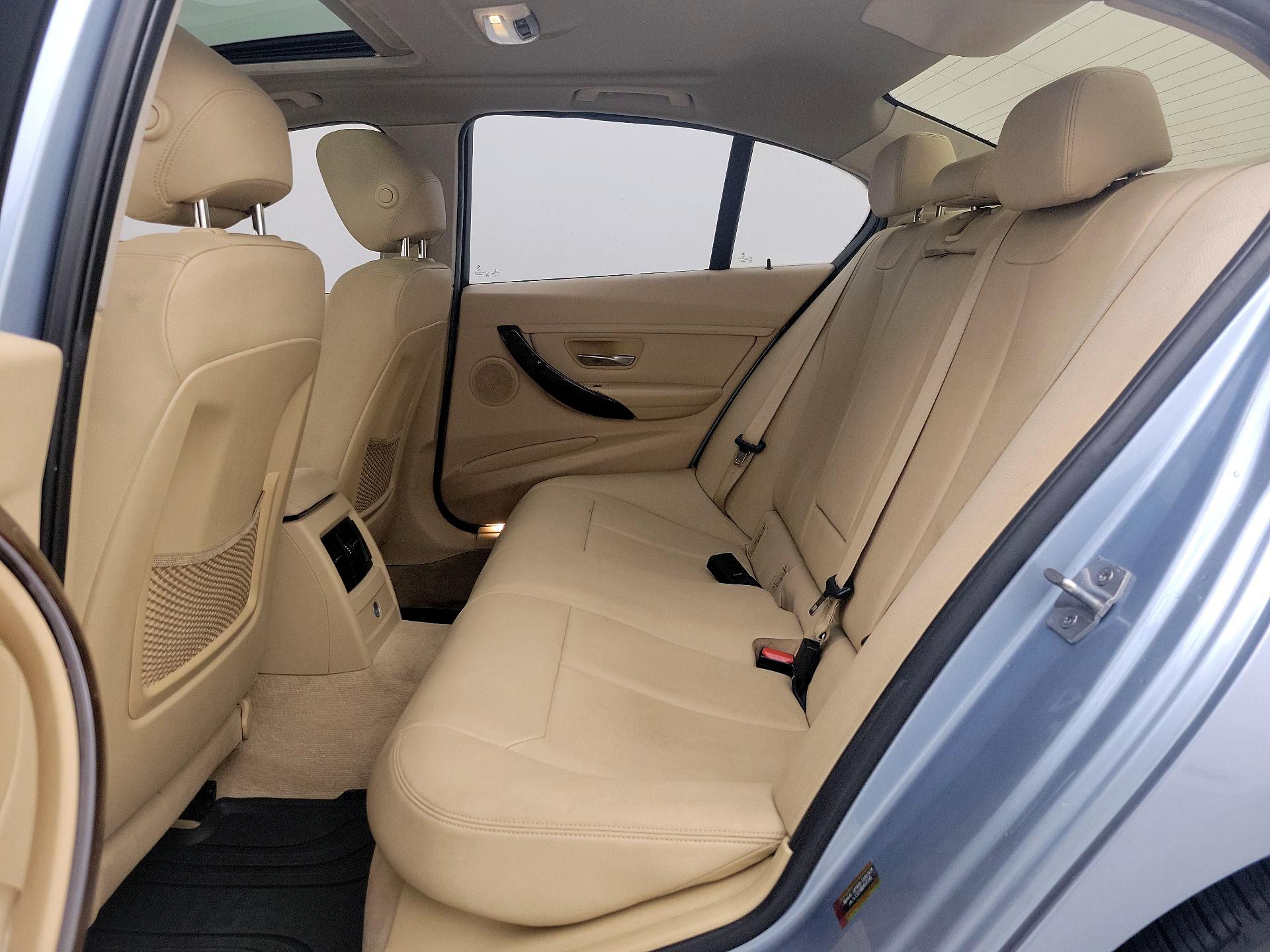 Thumbnail: 2015 BMW 3 Series - 20