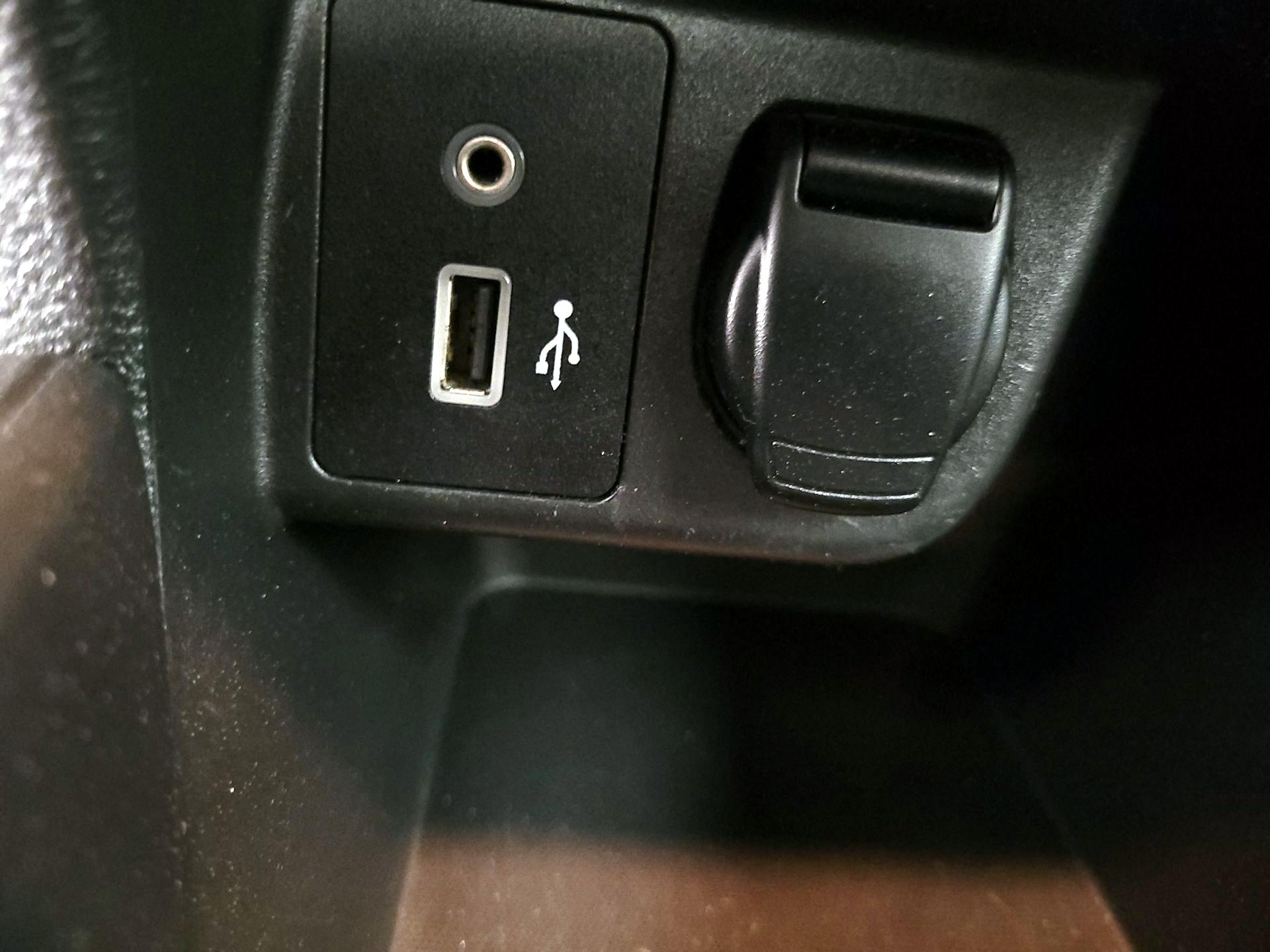 Thumbnail: 2020 Nissan Versa - 18