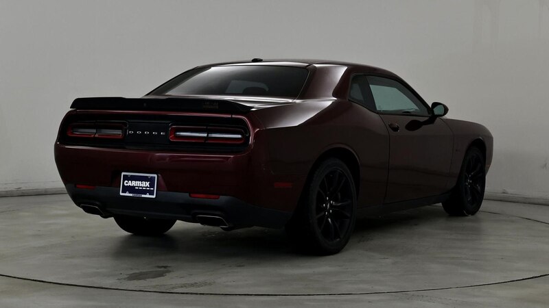 2018 Dodge Challenger R/T 8