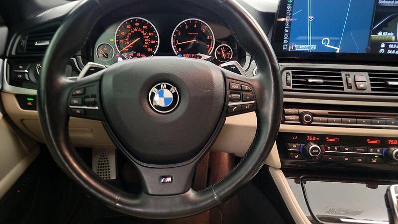 2013 BMW 5 Series 535xi 10