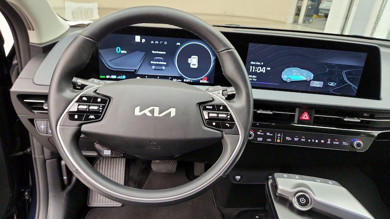 2022 Kia EV6 Wind 10