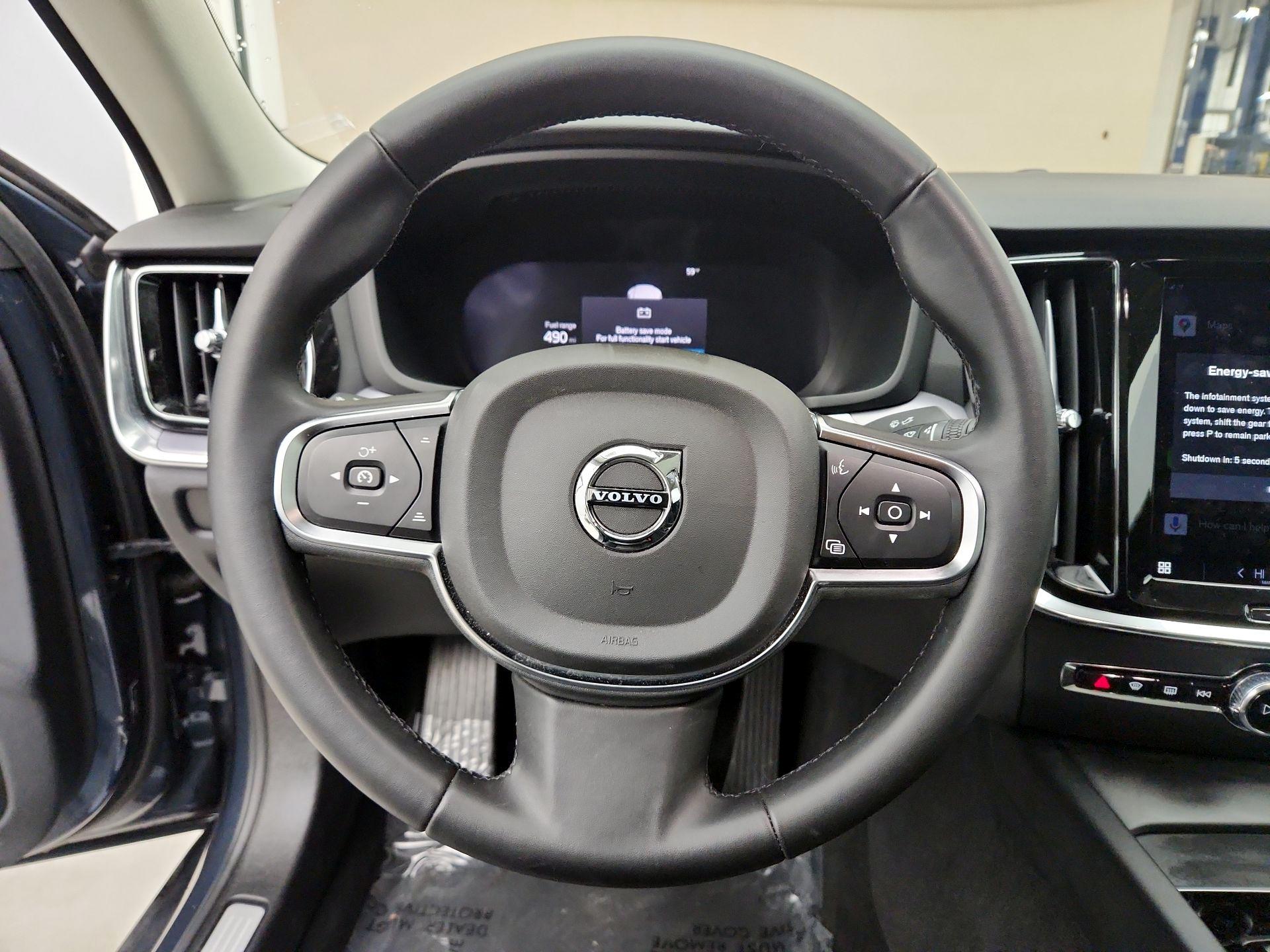 Thumbnail: 2024 Volvo S60 - 10