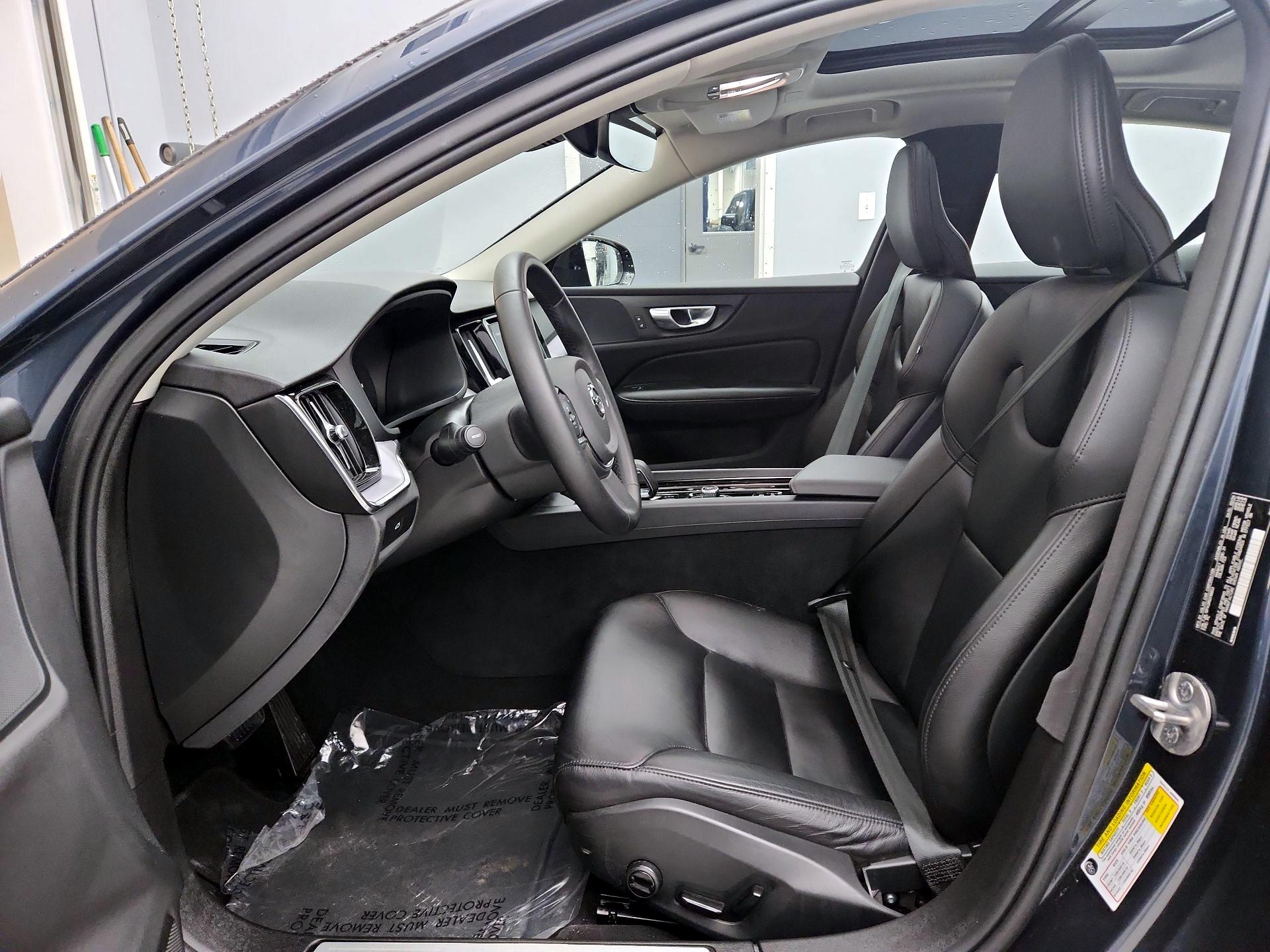 Thumbnail: 2024 Volvo S60 - 11