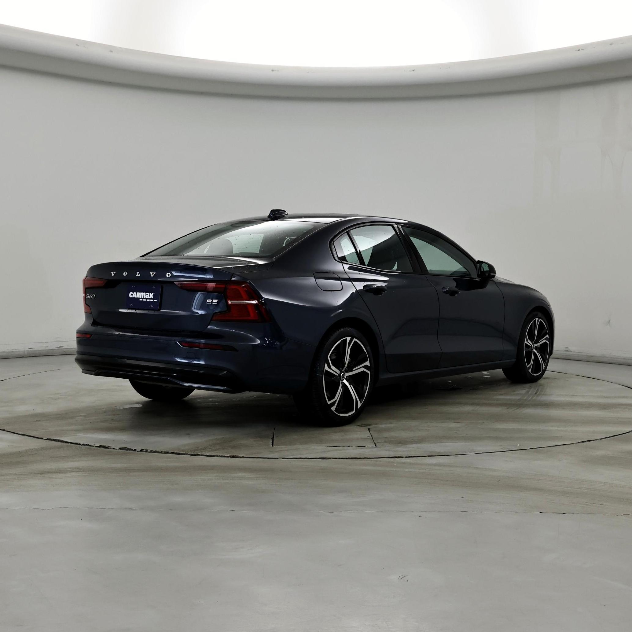 Thumbnail: 2024 Volvo S60 - 8