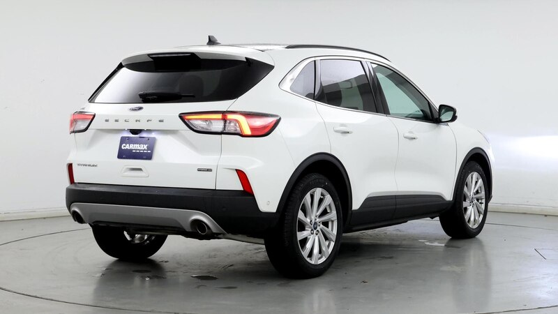 2022 Ford Escape Titanium 8