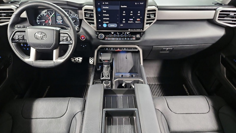 2022 Toyota Tundra Limited 9
