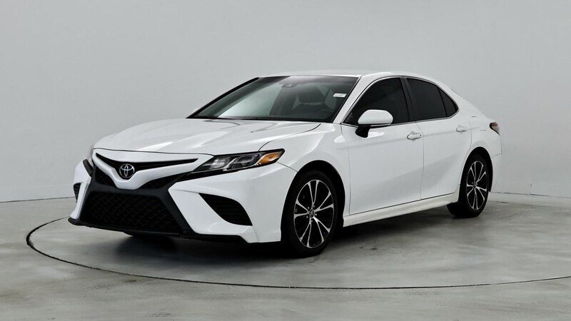 2018 Toyota Camry SE 4