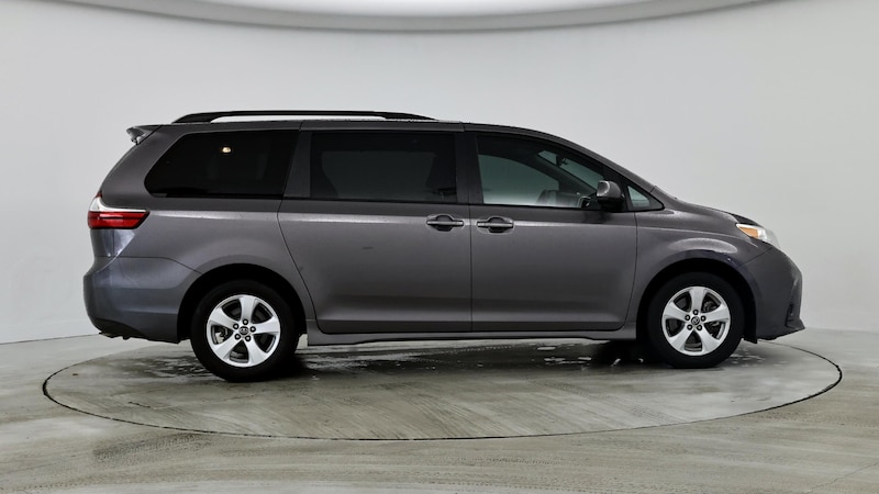 2019 Toyota Sienna LE 7