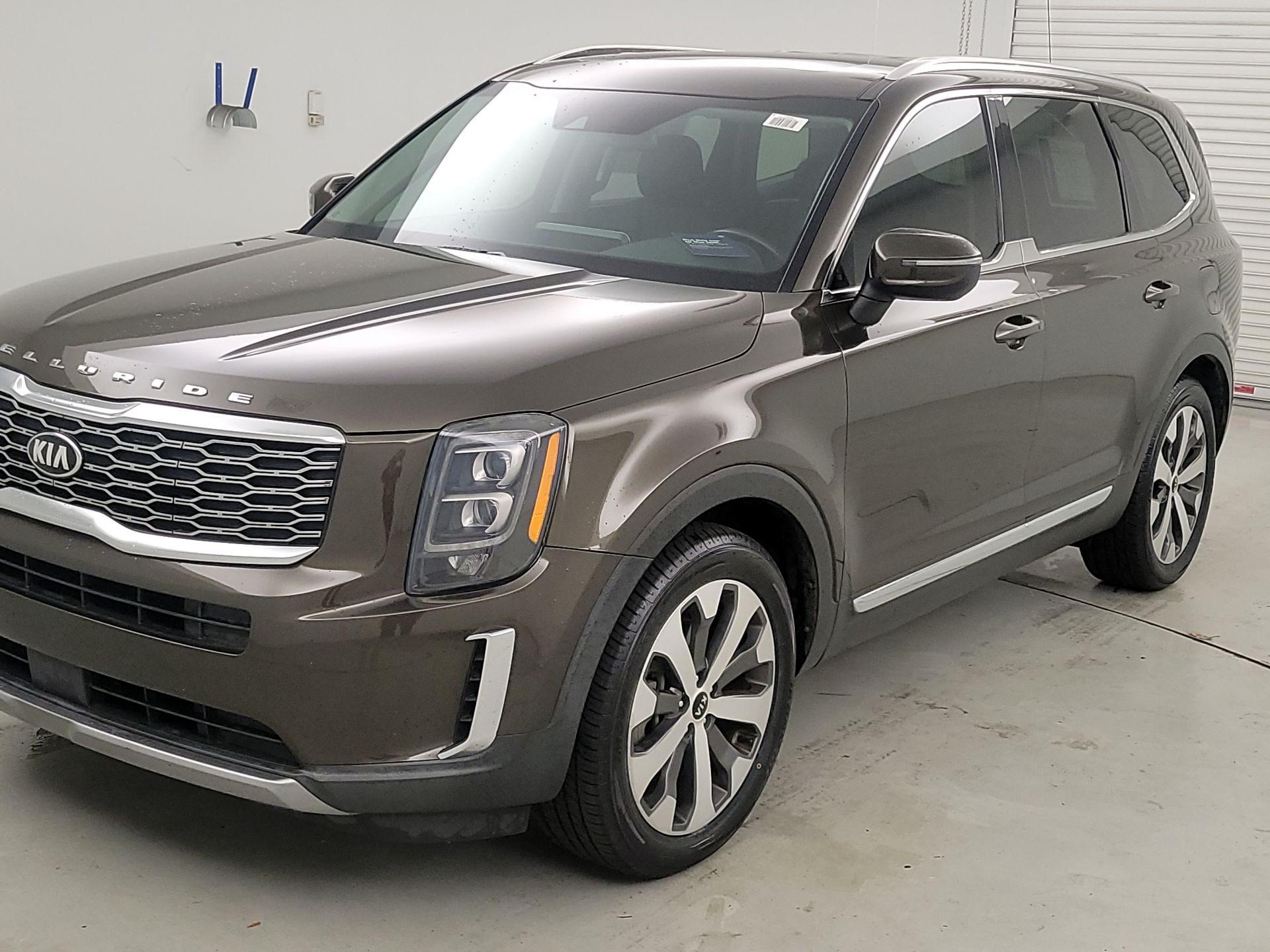 Thumbnail: 2021 Kia Telluride - 3