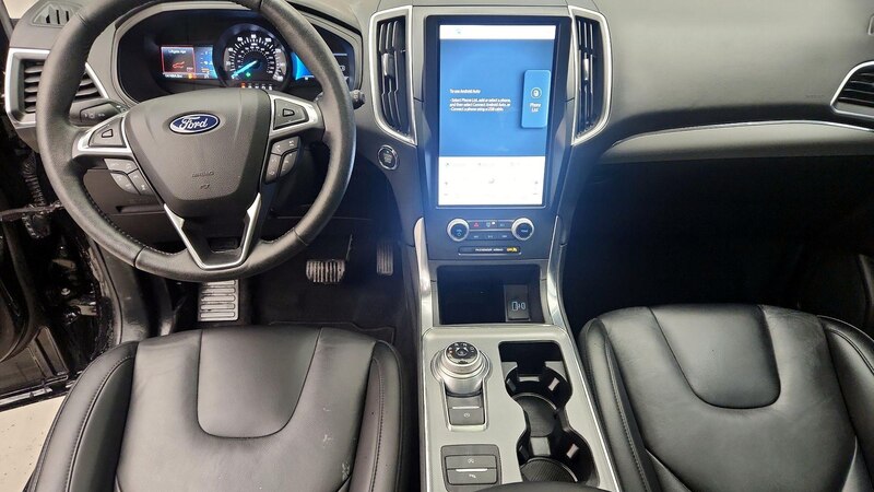 2022 Ford Edge Titanium 9