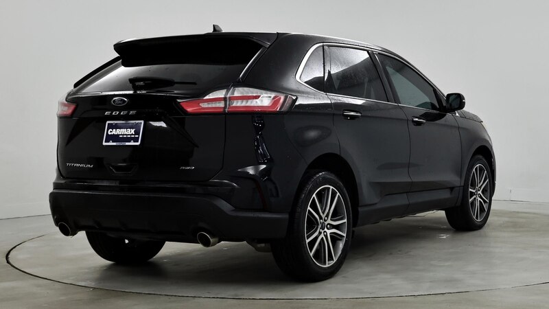 2022 Ford Edge Titanium 8