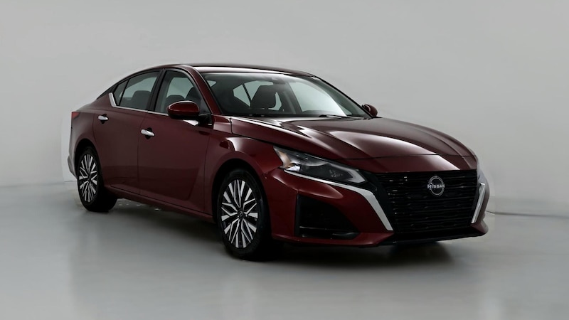 2023 Nissan Altima SV Hero Image