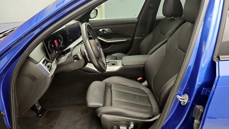 2023 BMW 3 Series 340i 11
