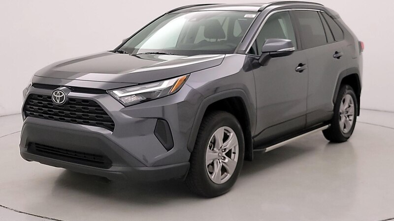 2022 Toyota RAV4 XLE 3