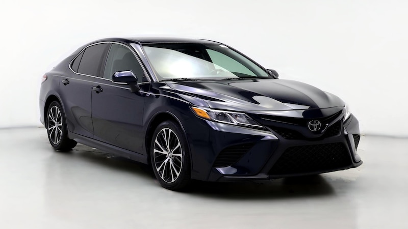 2019 Toyota Camry SE Hero Image