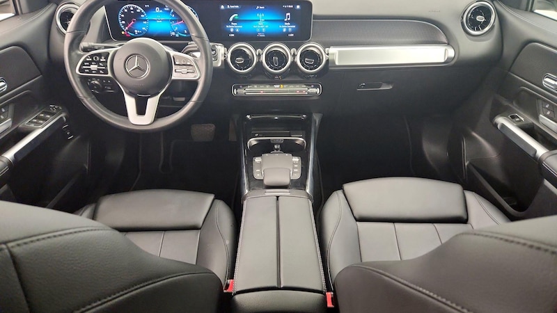 2021 Mercedes-Benz GLB 250 9