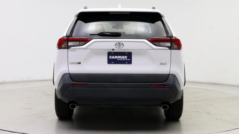 2020 Toyota RAV4 XLE 6