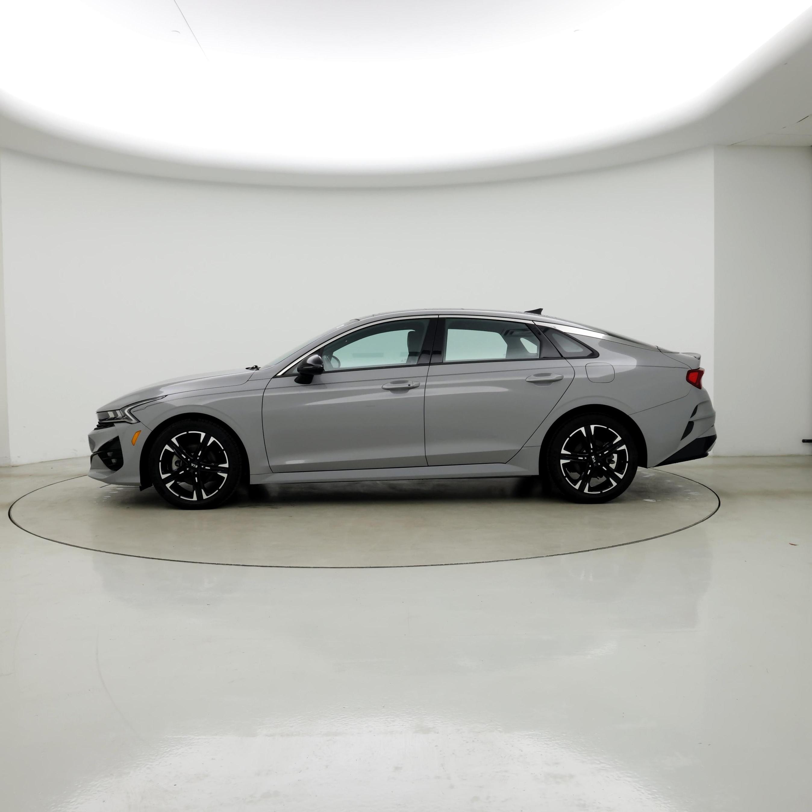 Thumbnail: 2021 Kia K5 - 3