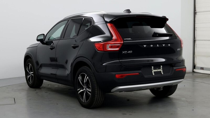 2023 Volvo XC40 B5 Core 2