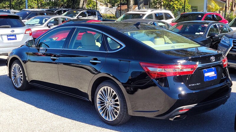 2016 Toyota Avalon Limited 7