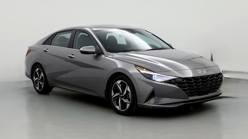 2022 Hyundai Elantra SEL Hero Image