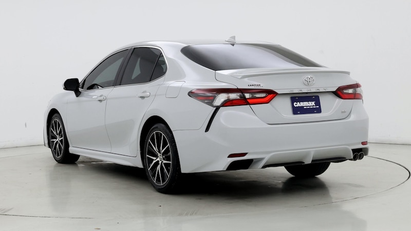 2022 Toyota Camry SE 2