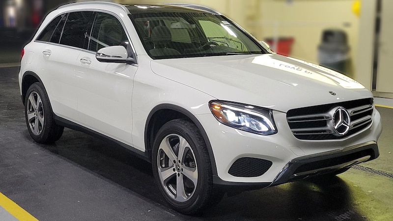 2019 Mercedes-Benz GLC 300 Hero Image