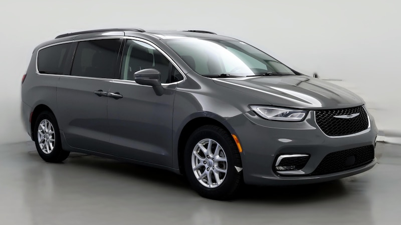 2022 Chrysler Pacifica Touring L Hero Image