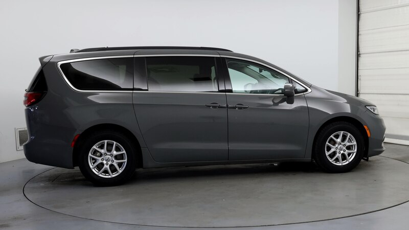 2022 Chrysler Pacifica Touring L 7