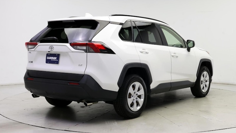 2019 Toyota RAV4 LE 8