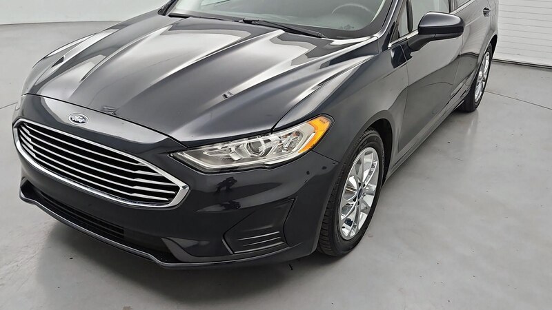 2020 Ford Fusion SE 3