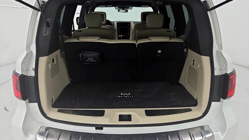 2021 INFINITI QX80 Sensory 23