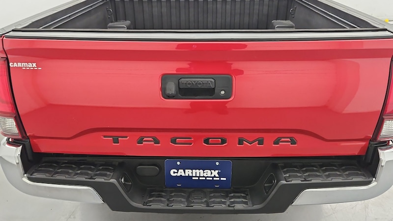 2019 Toyota Tacoma SR5 6