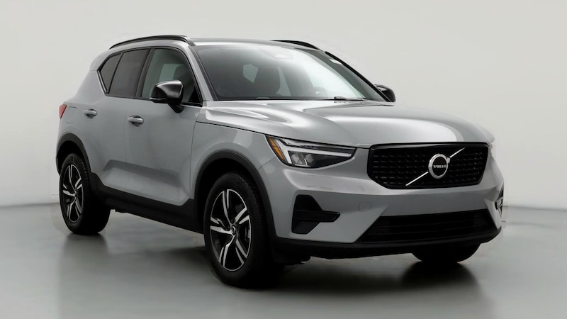 2024 Volvo XC40 B5 Core Hero Image