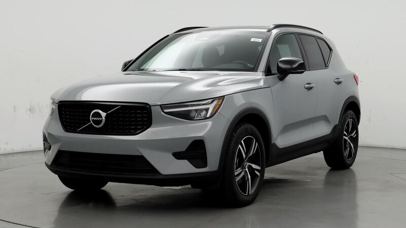 2024 Volvo XC40 B5 Core 4