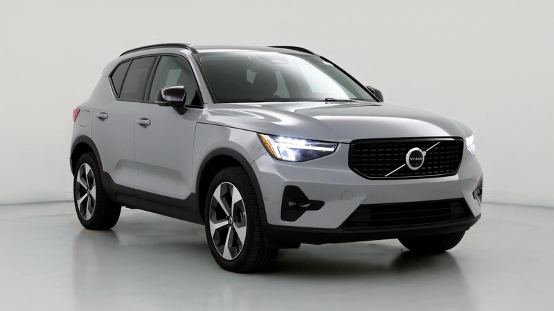 2024 Volvo XC40 B5 Plus Hero Image