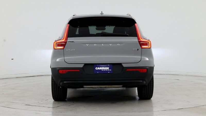 2024 Volvo XC40 B5 Plus 6