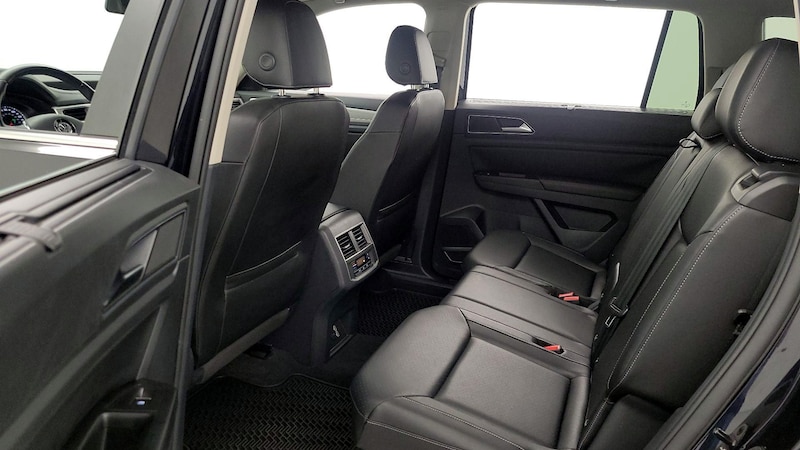 2019 Volkswagen Atlas SE 19