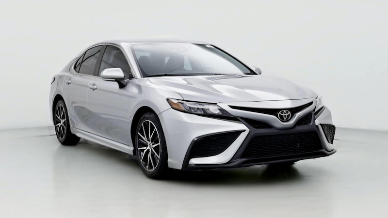 2022 Toyota Camry SE Hero Image