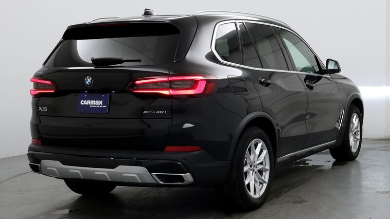 2022 BMW X5 xDrive40i 8