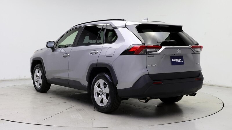 2019 Toyota RAV4 XLE 2