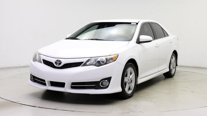 2014 Toyota Camry SE 4