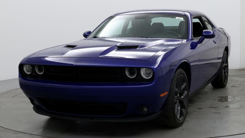 2022 Dodge Challenger SXT 4