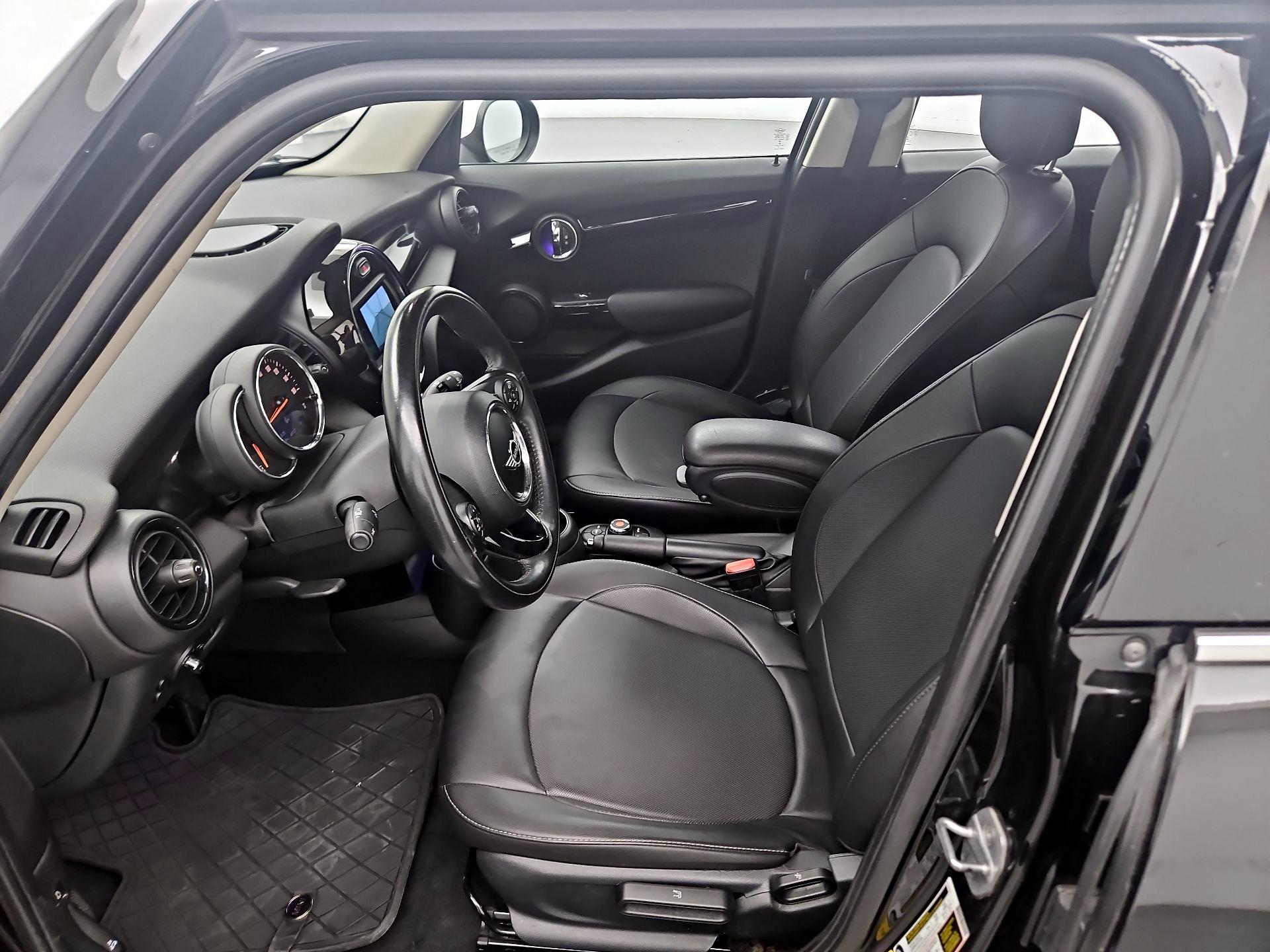 Thumbnail: 2019 MINI Cooper Hardtop - 11
