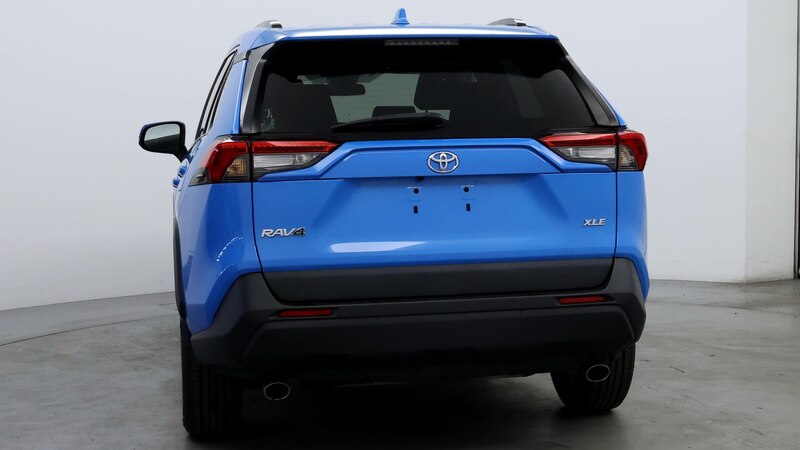 2021 Toyota RAV4 XLE 6