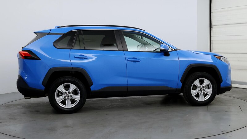 2021 Toyota RAV4 XLE 7