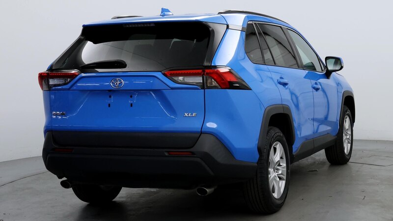 2021 Toyota RAV4 XLE 8